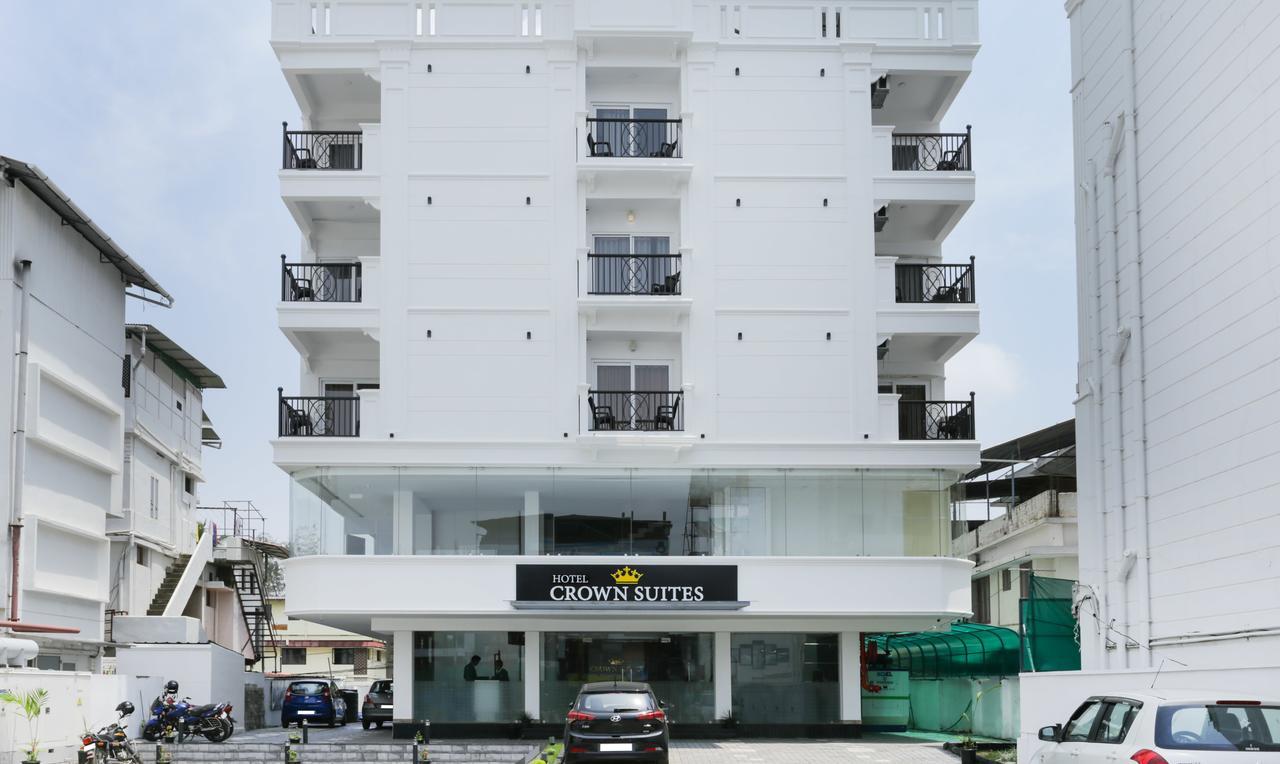 Kochi Hotel Crown Suites מראה חיצוני תמונה