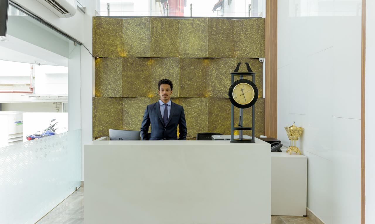 Kochi Hotel Crown Suites מראה חיצוני תמונה