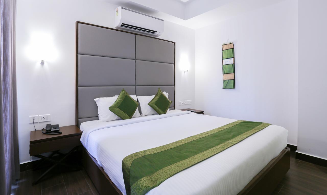 Kochi Hotel Crown Suites מראה חיצוני תמונה