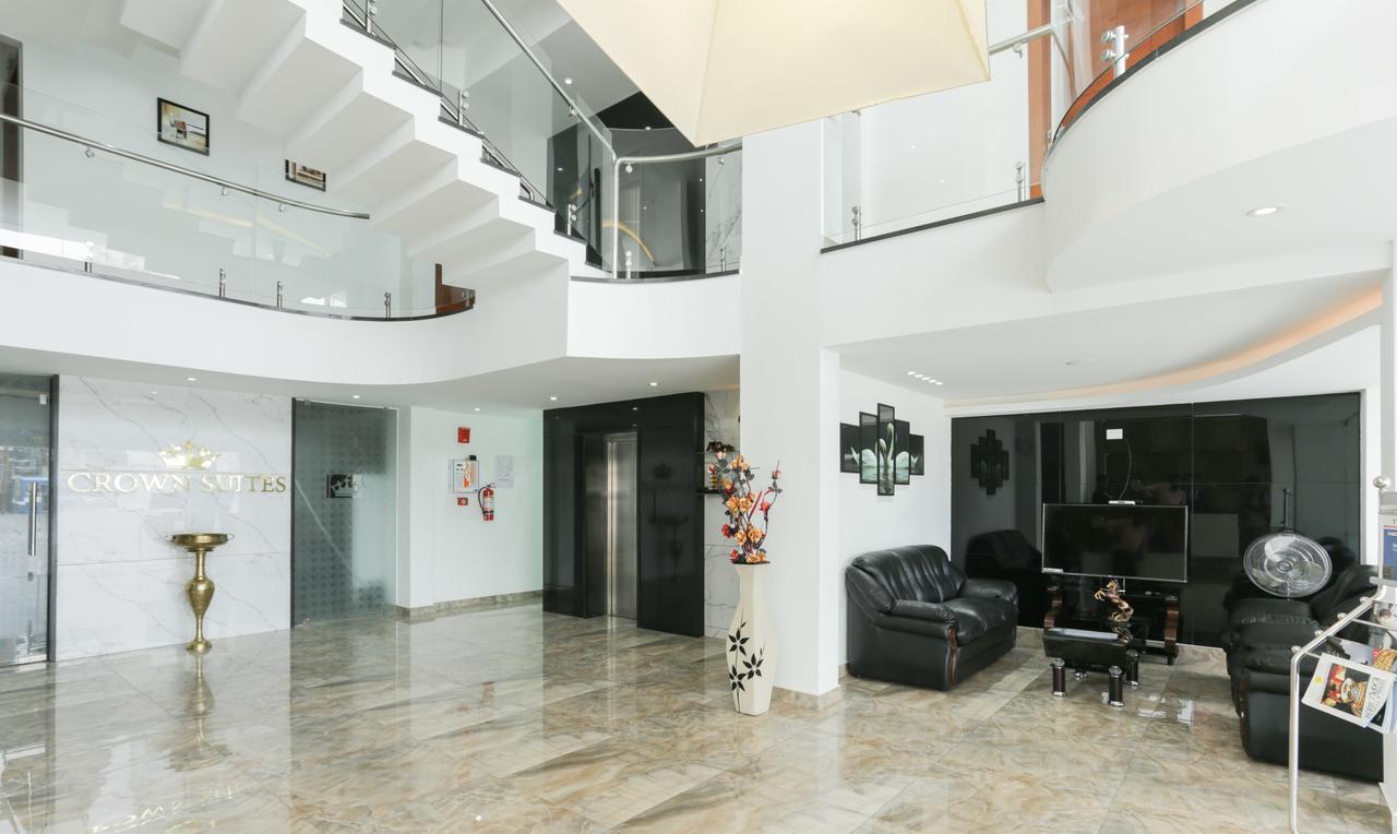 Kochi Hotel Crown Suites מראה חיצוני תמונה